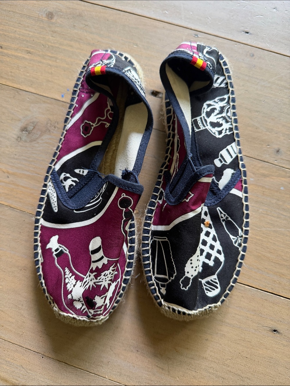 Girls Bespoke Graphic Pattern Canvas Espadrilles in Black & Plum